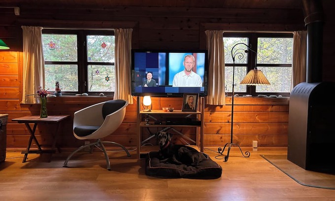 Houstrup Cottage | An oasis by forest and beach