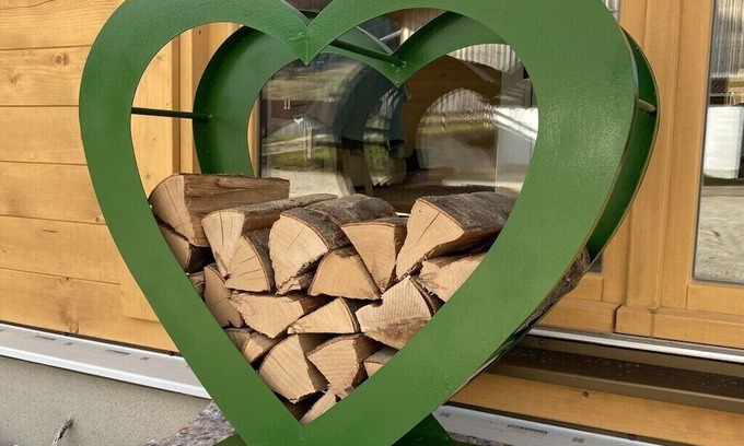 Buching House | Log cabin Green Heart