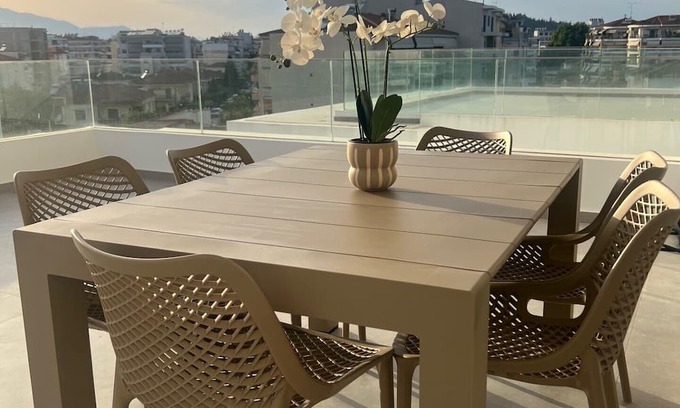 Trikala Apartment | WHITE LUXURY APARTMENT