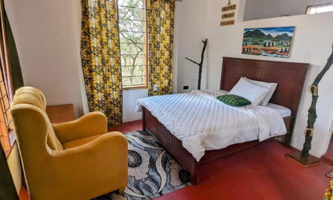 Mikumi House | Double G safaris and Camp Mikumi - Luxury Triple Room 3