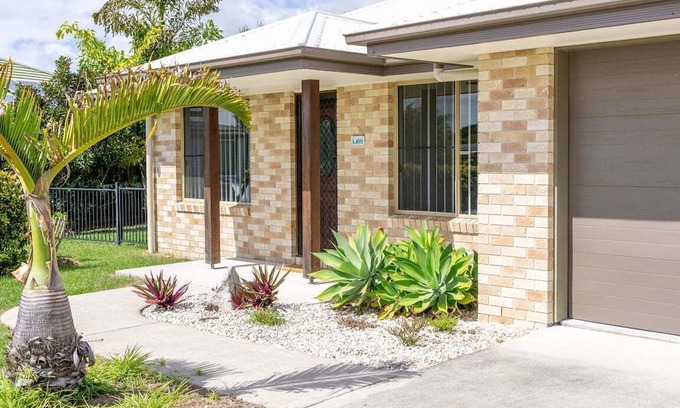 Tin Can Bay House | Welcome to "Tinnie Retreat"