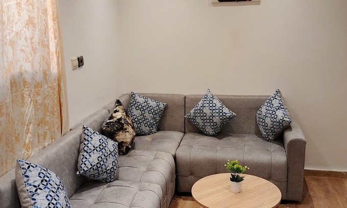 El Hara Apartment | Guilez Palm Studio