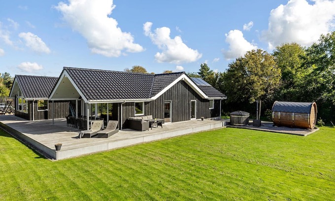 Reersø House | Lovely home in Gørlev with sauna