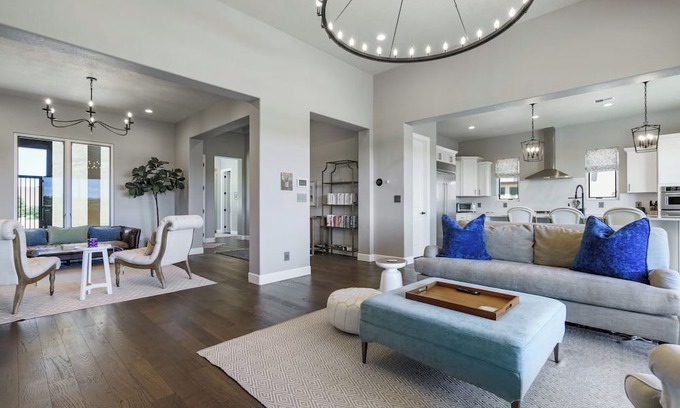 Las Campanas House | Stunning Modern Luxury - Spacious 4 Bedroom - Home Office + Gym - Views