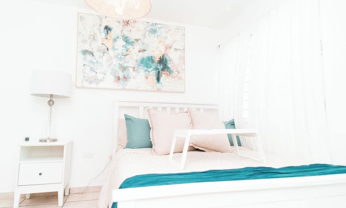 Hoyo Mulas Apartment | Mi casita Couples Retreat Near Airport