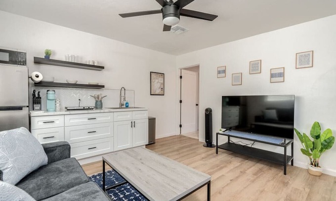 Palo Verde House | 1Bed Private Guesthouse by UofA and Med Centers