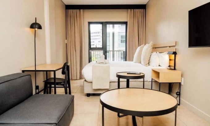 Sandown Apartment | 1-bedroom apartment in amazing Sandton with exceptional view