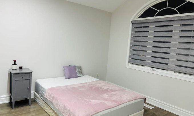 New Tecumseth House | Private room with shared bathroom