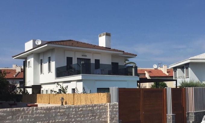 Alacati Villa | CESME ELITE VILLA WITH PRIVATE POOL DAILY RENTAL VILLA