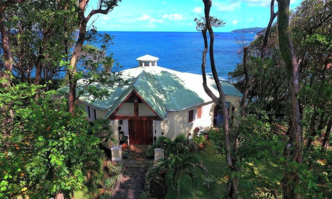 Calibishie Villa | Spectacular Ocean-Front Estate-Villa & Cottage