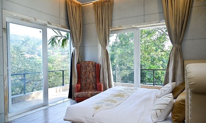 Lonavala Villa | Casa King & Casa Queen Luxury Villas are Exquisite Twin Villas