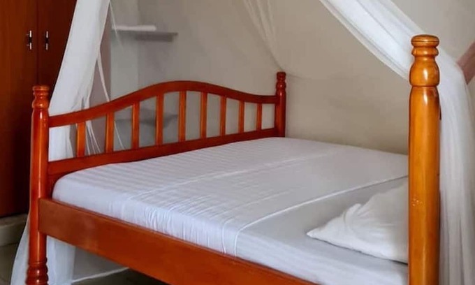 Kasese Apartment | BLT Guest House, Kasese