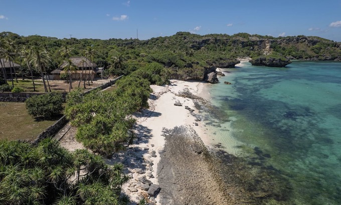 Rote Island House | 4 bedroom Rote Beach House
