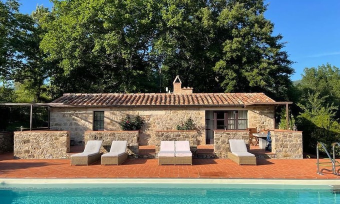 Roccalbegna House | Small cottage, swimming pool entirely private use