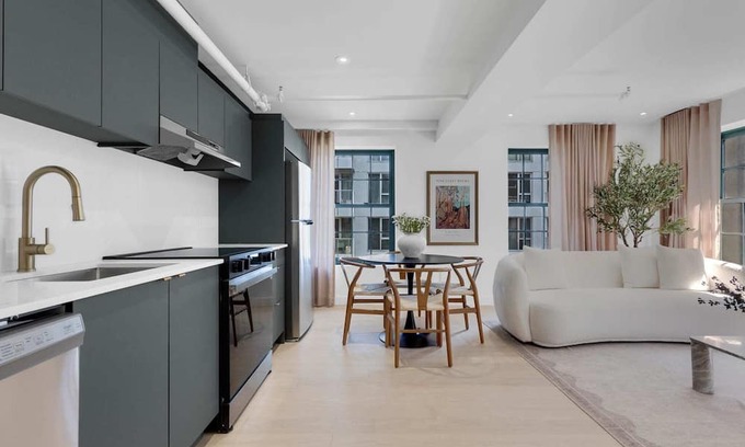 Cite Multimedia Apartment | Mercer-1 Bedroom Corner -Free parking