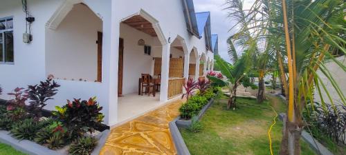 Kisarawe Apartment | Zan White Apartment