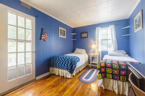 White Plains House | American Room At Cozy Homeva