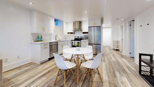 Vaughan Apartment | Luxury basement apartment!
